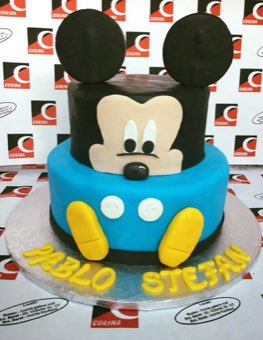 Tort sau candybar făcut de Corina Caffe