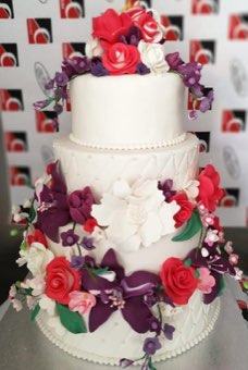 Tort sau candybar făcut de Corina Caffe