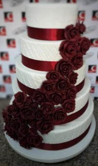 Tort sau candybar făcut de Corina Caffe