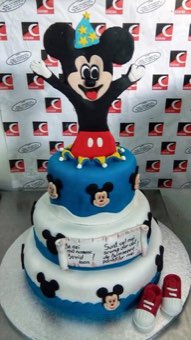 Tort sau candybar făcut de Corina Caffe