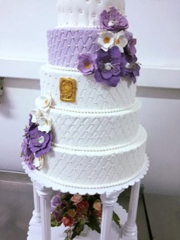 Tort sau candybar făcut de Corina Caffe