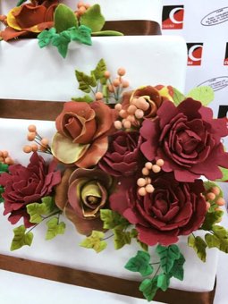 Tort sau candybar făcut de Corina Caffe
