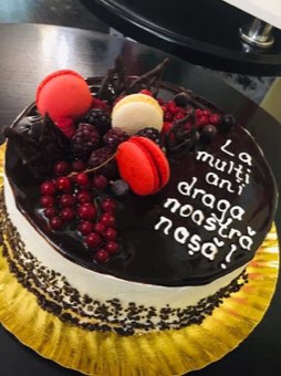 Tort sau candybar făcut de Corina Caffe