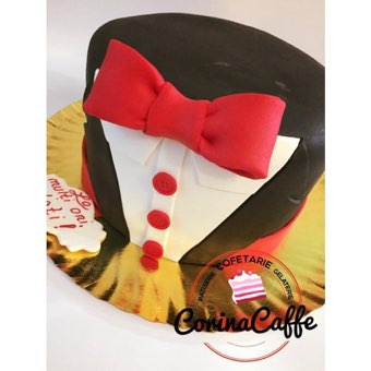 Tort sau candybar făcut de Corina Caffe