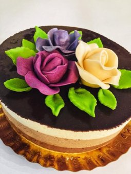 Tort sau candybar făcut de Corina Caffe