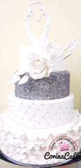 Tort sau candybar făcut de Corina Caffe