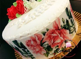 Tort sau candybar făcut de Corina Caffe