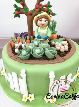 Tort sau candybar făcut de Corina Caffe