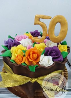 Tort sau candybar făcut de Corina Caffe