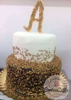 Tort sau candybar făcut de Corina Caffe