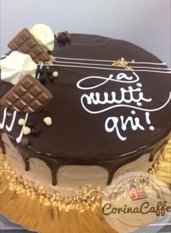 Tort sau candybar făcut de Corina Caffe