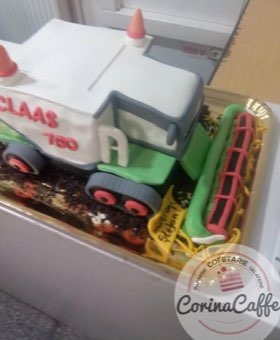 Tort sau candybar făcut de Corina Caffe