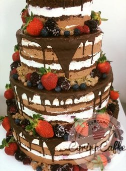 Tort sau candybar făcut de Corina Caffe