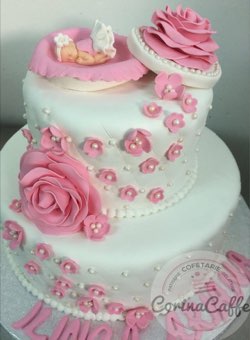 Tort sau candybar făcut de Corina Caffe