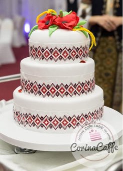 Tort sau candybar făcut de Corina Caffe