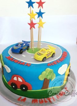 Tort sau candybar făcut de Corina Caffe