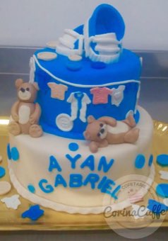 Tort sau candybar făcut de Corina Caffe