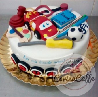 Tort sau candybar făcut de Corina Caffe