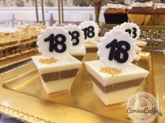 Tort sau candybar făcut de Corina Caffe