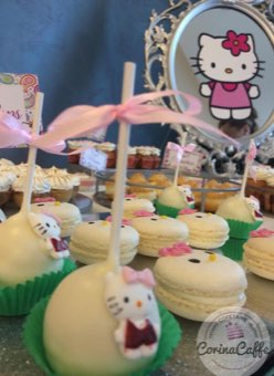 Tort sau candybar făcut de Corina Caffe