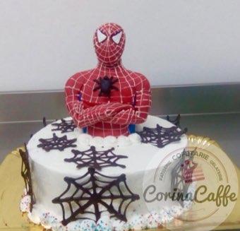 Tort sau candybar făcut de Corina Caffe