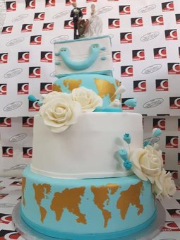 Tort sau candybar făcut de Corina Caffe